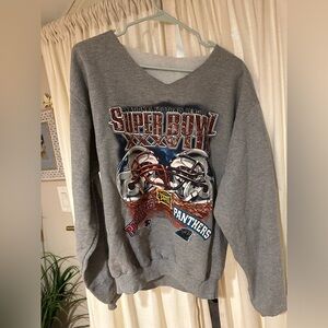 Super Bowl XXXVIII Sweatshirt 2004 cut neck size M